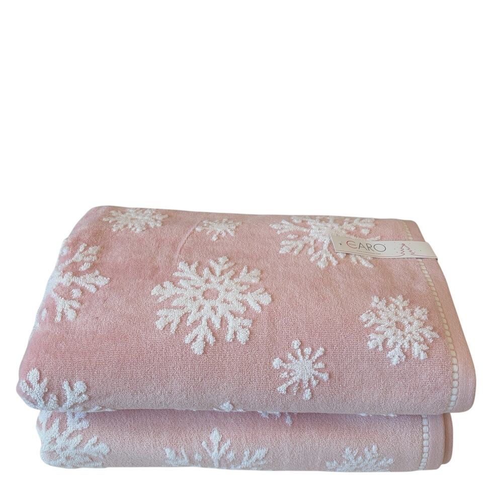 CARO Home Snowflake Bath Towels 2pc Pastel Pink Coquette Holiday Home Decor NEW